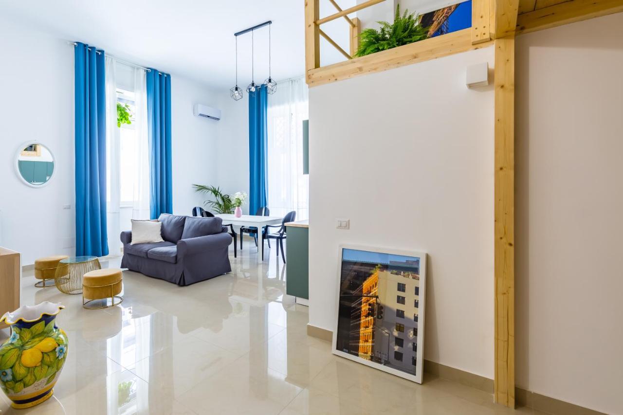 Naiva Appartement Napels Buitenkant foto