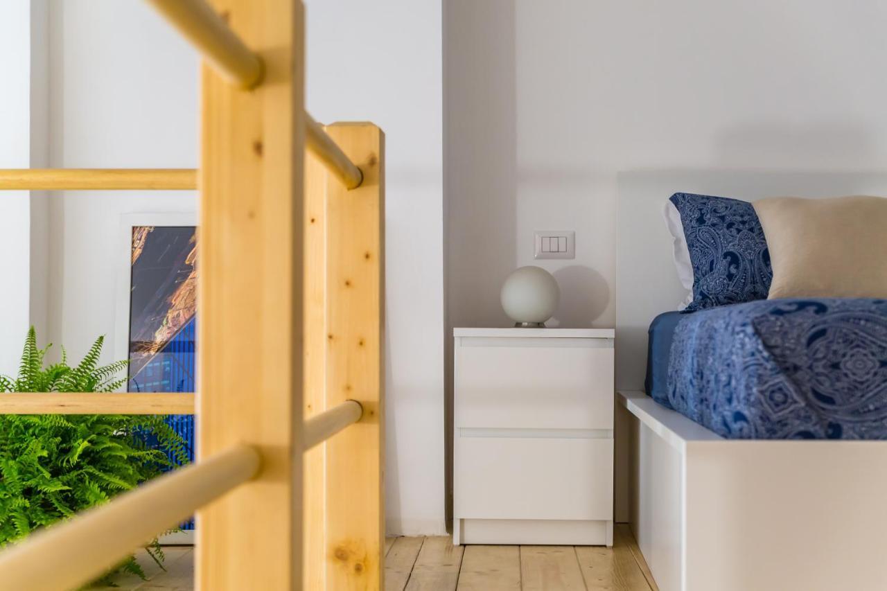 Naiva Appartement Napels Buitenkant foto