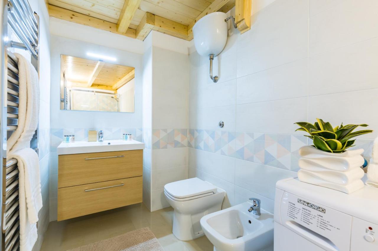 Naiva Appartement Napels Buitenkant foto
