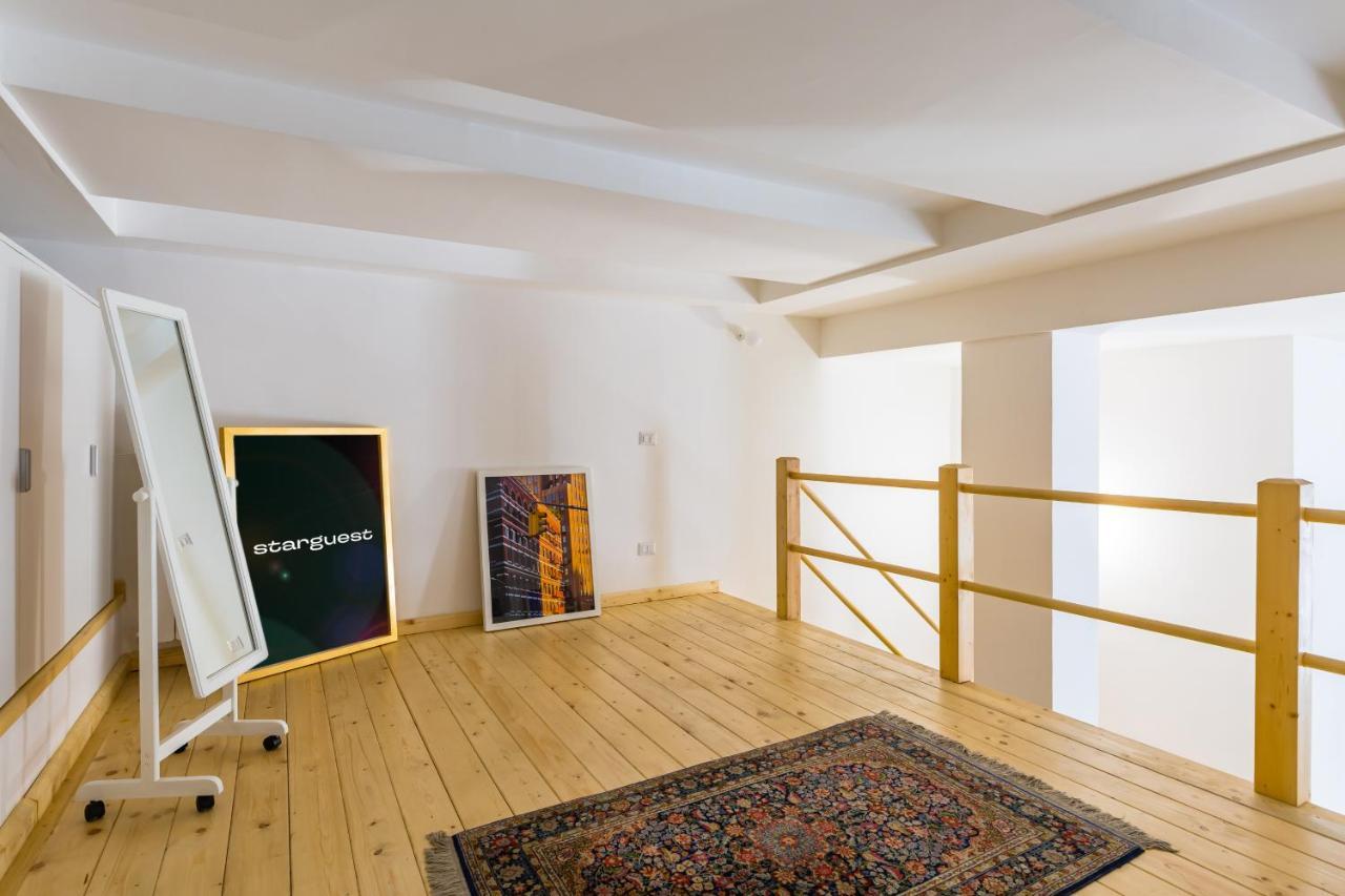Naiva Appartement Napels Buitenkant foto